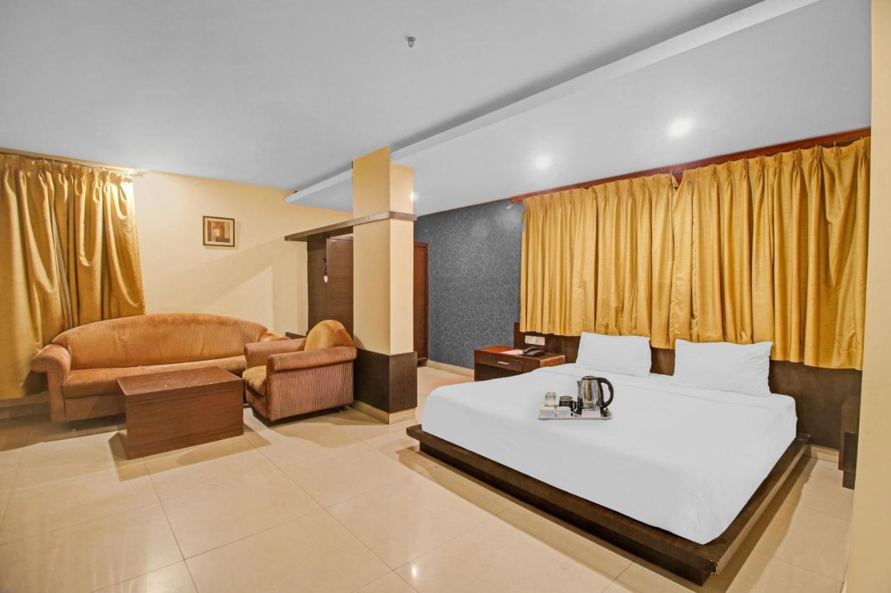 Townhouse The Grand Plaza Hotel Haidarábád Kültér fotó