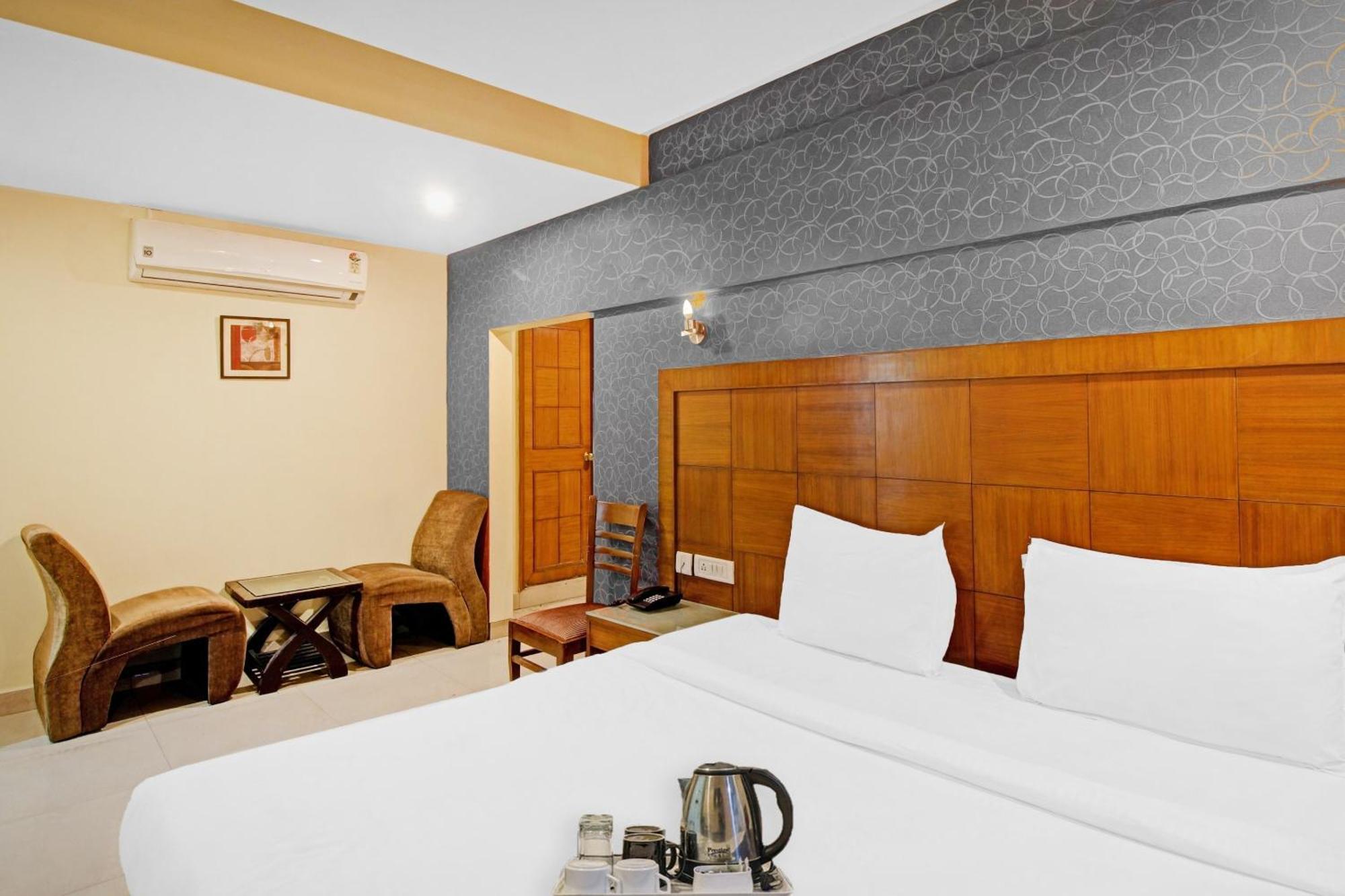 Townhouse The Grand Plaza Hotel Haidarábád Kültér fotó