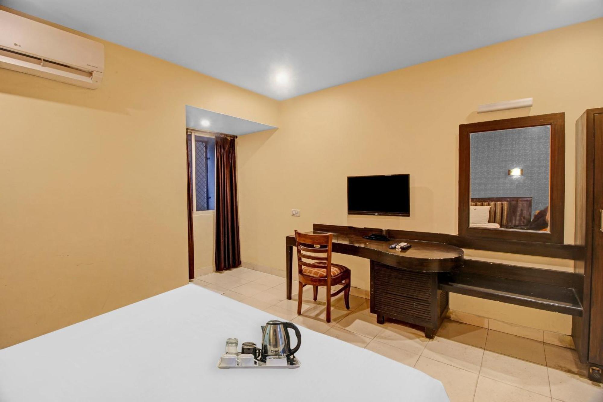 Townhouse The Grand Plaza Hotel Haidarábád Kültér fotó