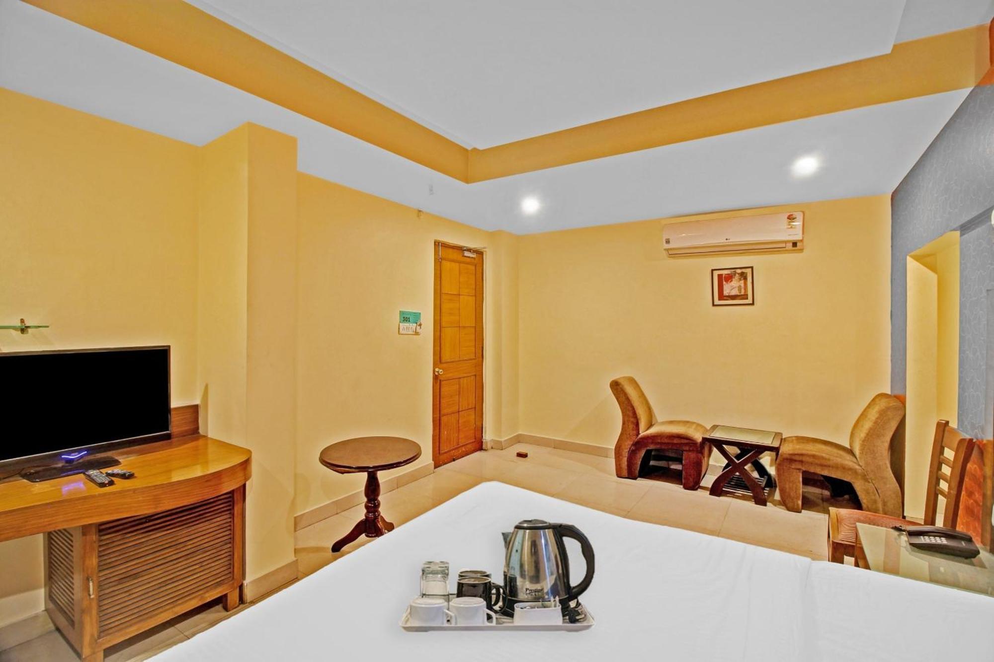 Townhouse The Grand Plaza Hotel Haidarábád Kültér fotó